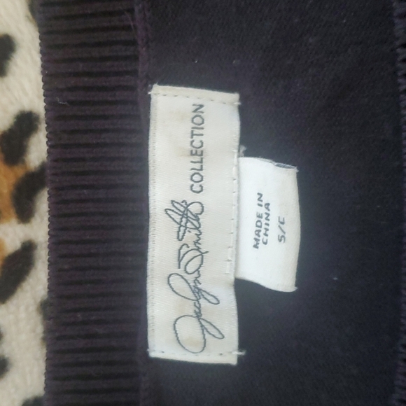 Clothing bundle size small - Picture 8 of 9